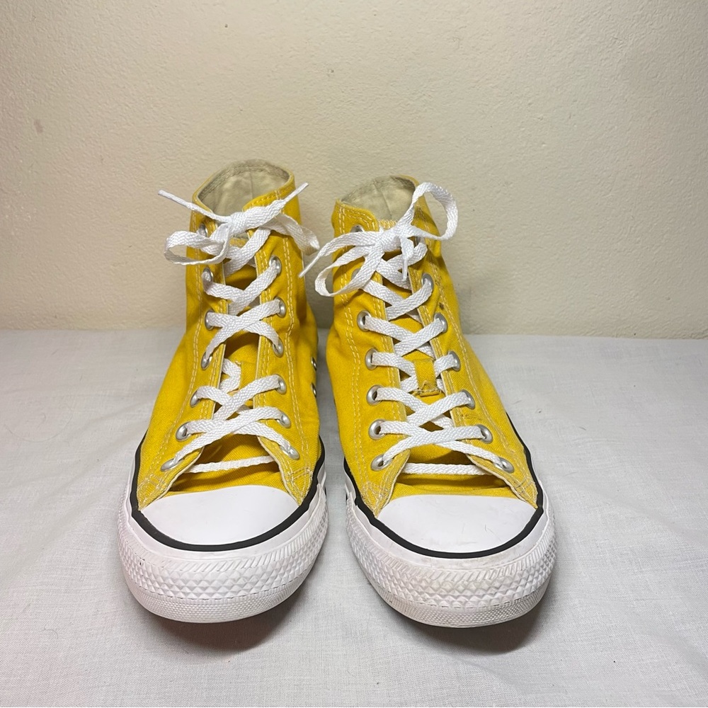 Yellow High-Top Converse Chuck Taylor All-Star Women’s Size 8